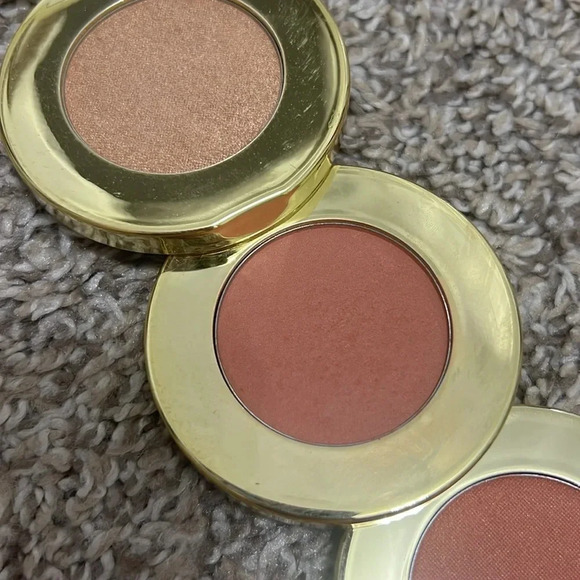 Tarte Cheek Wardrobe 9 ways to shine - Picture 4 of 8